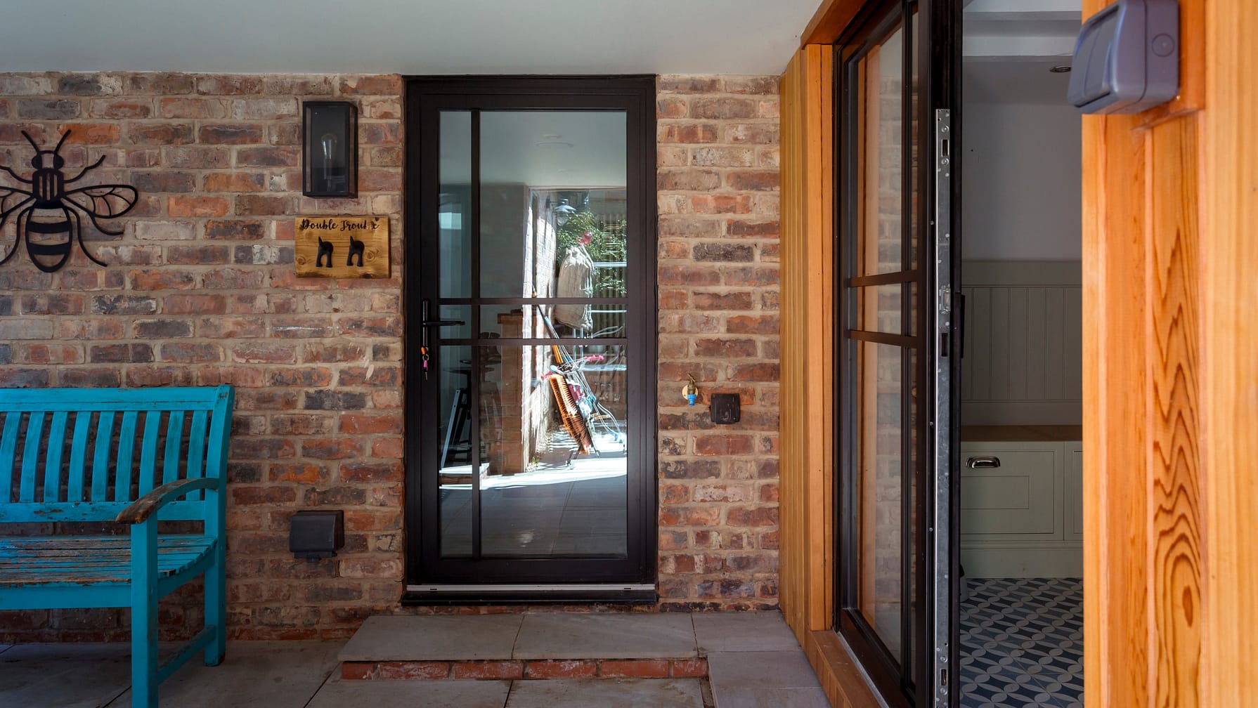 single aluminium door